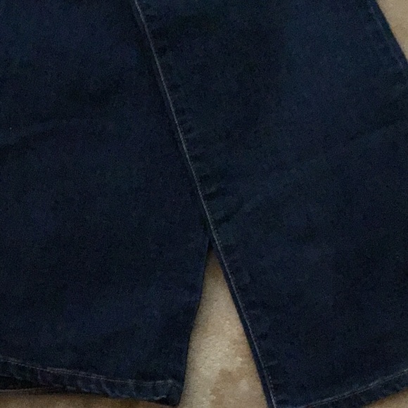 Old Navy / Kicker Boot Cut / Denim Jeans / Pockets /Button Up / Zipper / Loops - Picture 6 of 6